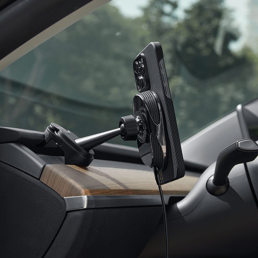 Pitaka MagEZ Pro 2 M-safe Şarj Özellikli Qi2 Tesla Model Y ve Model 3 Uyumlu Aramid Fiber Araç Telefon Tutucu Pitaka MagEZ Pro 2 M-safe Şarj Özellikli Qi2 Tesla Model Y ve Model 3 Uyumlu Aramid Fiber Araç Telefon Tutucu